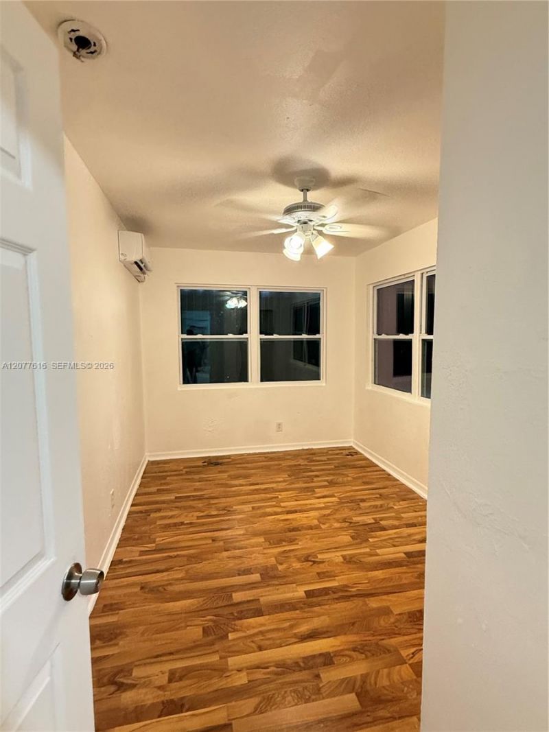 183 Silver Beach Rd, Riviera Beach, FL 33403 Photo