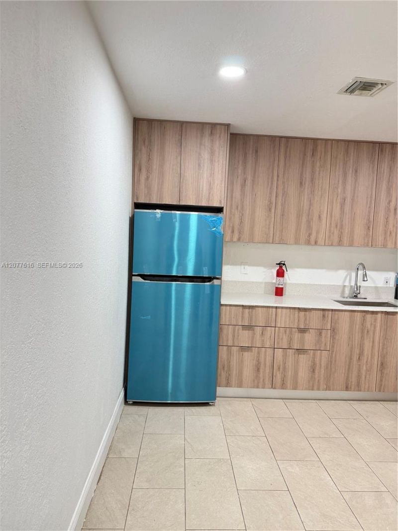 183 Silver Beach Rd, Riviera Beach, FL 33403 Photo