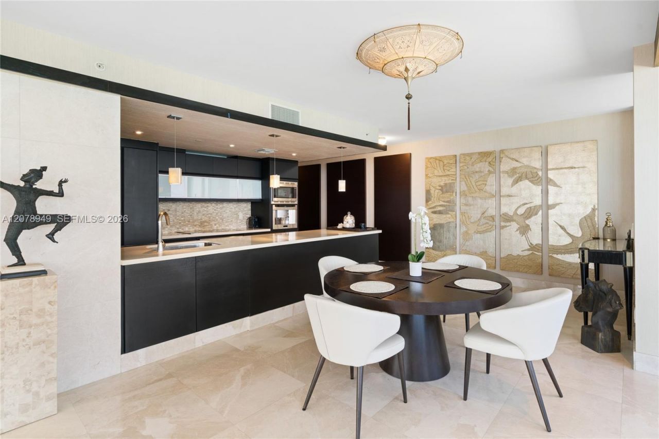 5875 Collins Ave, Unit 1902, Miami Beach, FL 33140 Photo