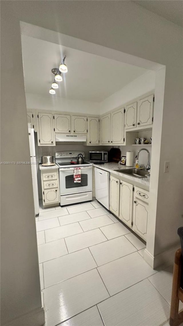 227 Tuscany D , Unit 227, Delray Beach, FL 33446 Photo