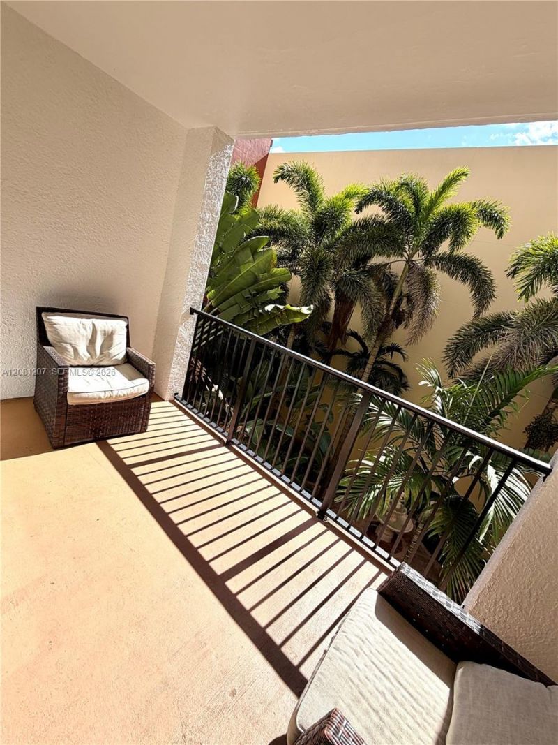17150 N Bay Rd, Unit 2419, Sunny Isles Beach, FL 33160 Photo