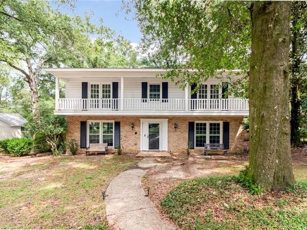 745 Westmoreland Drive E, Mobile, AL 36609