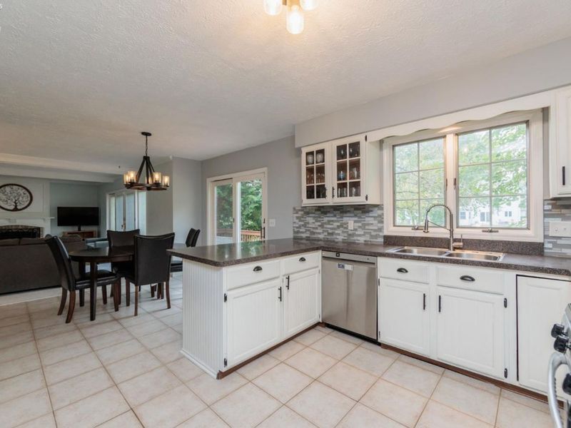 32263 Plumbrook Court, Avon Lake, OH 44012 Photo 18