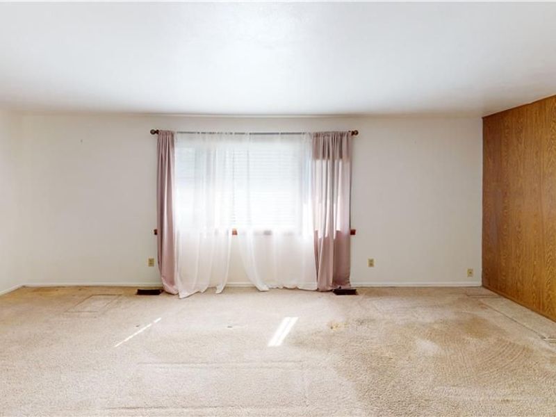 5741 Toulon Court, Huber Heights, OH 45424 Photo 5