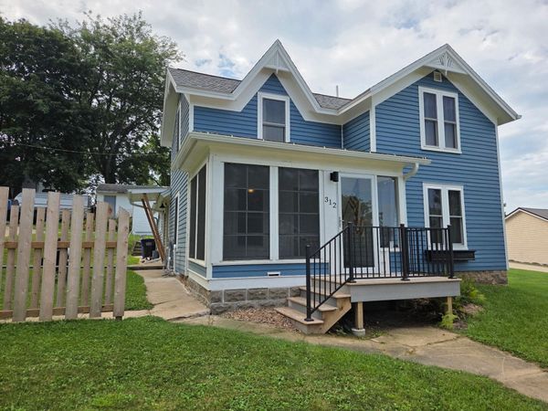 312 W Florence Street, Cambria, WI 53923