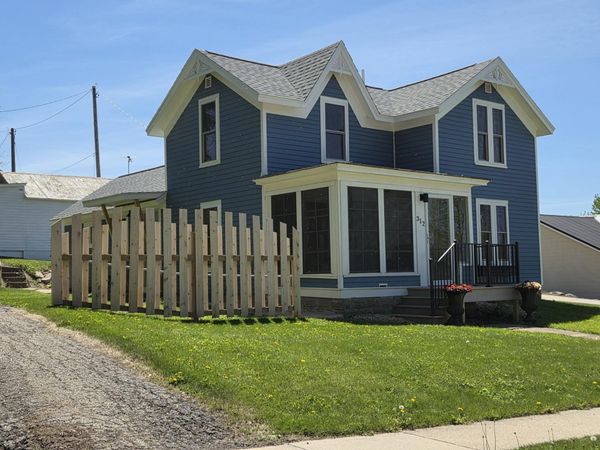 312 W Florence Street, Cambria, WI 53923