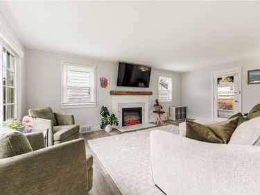 85 Keswick Road , Rochester, NY 14609
