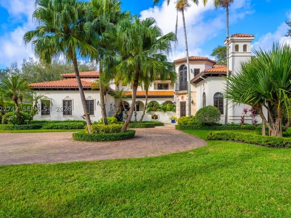8800 SW 57 , Pinecrest, FL 33156