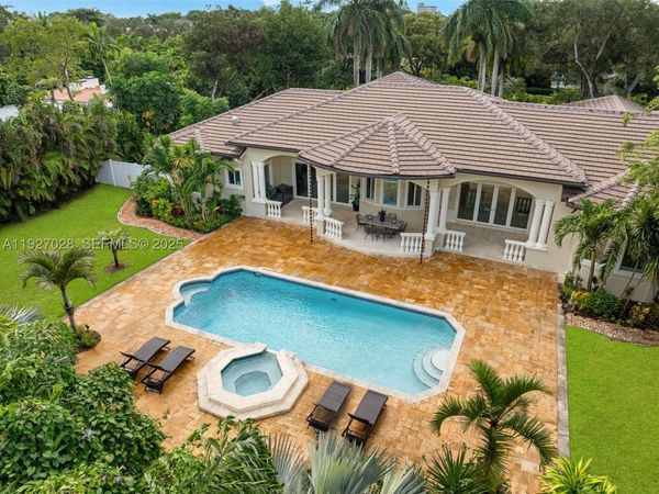 6890 SW 94th , Pinecrest, FL 33156