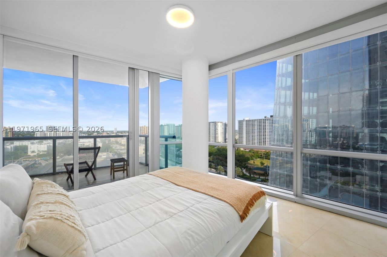 17121 Collins , Unit 1508, Sunny Isles Beach, FL 33160 Photo