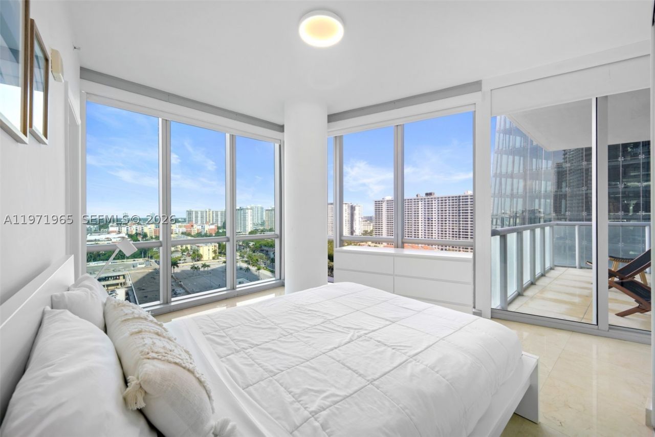 17121 Collins , Unit 1508, Sunny Isles Beach, FL 33160 Photo