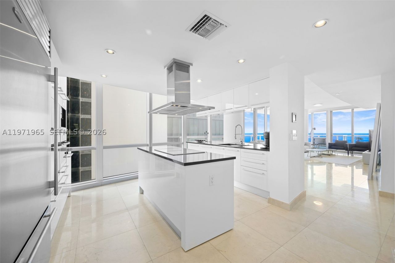 17121 Collins , Unit 1508, Sunny Isles Beach, FL 33160 Photo