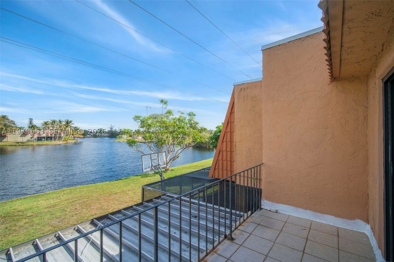 1451 NW 92nd , Unit 191, Pembroke Pines, FL 33024 Photo