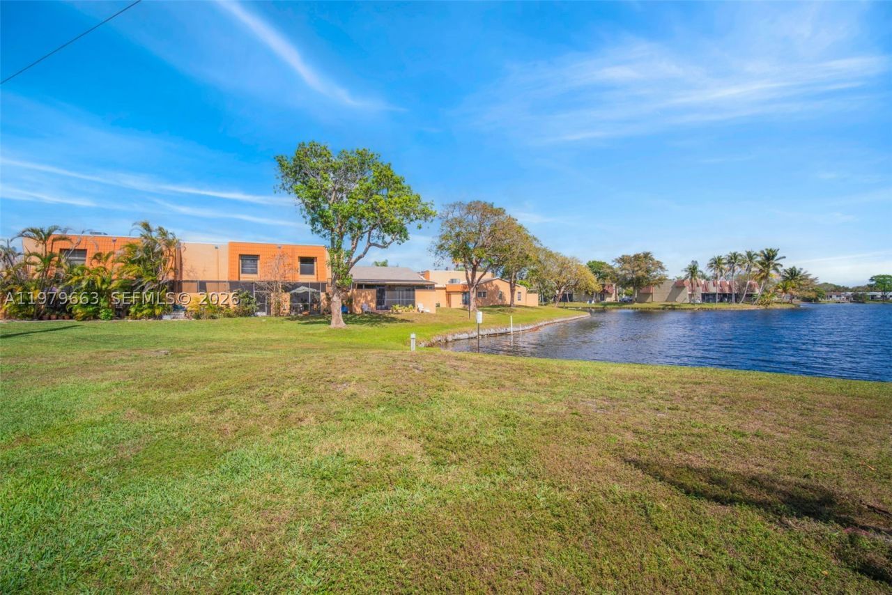 1451 NW 92nd , Unit 191, Pembroke Pines, FL 33024 Photo