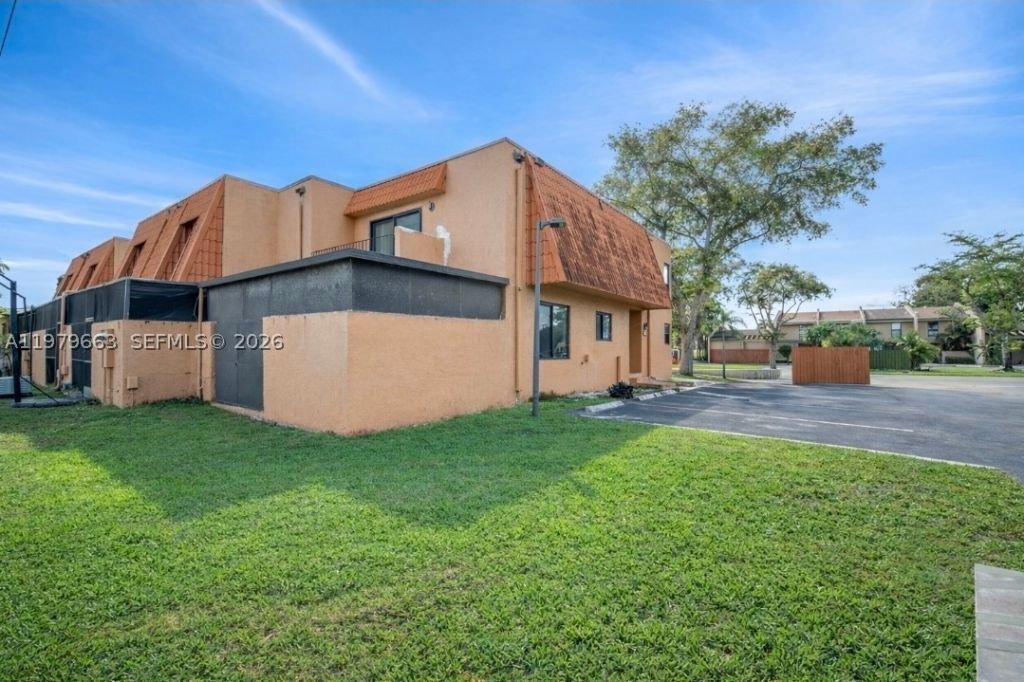 1451 NW 92nd , Unit 191, Pembroke Pines, FL 33024 Photo