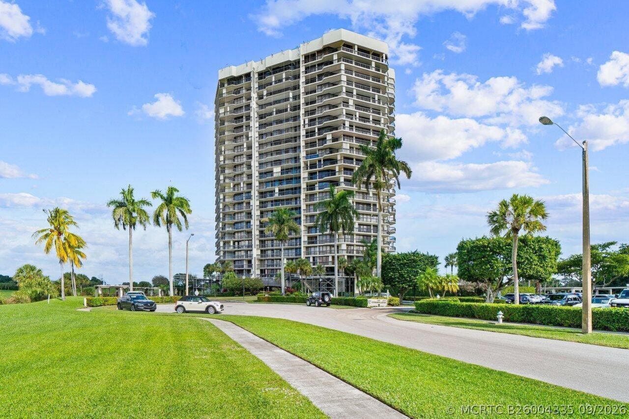 1900 Consulate Place , Unit 1205, West Palm Beach, FL 33401 Photo