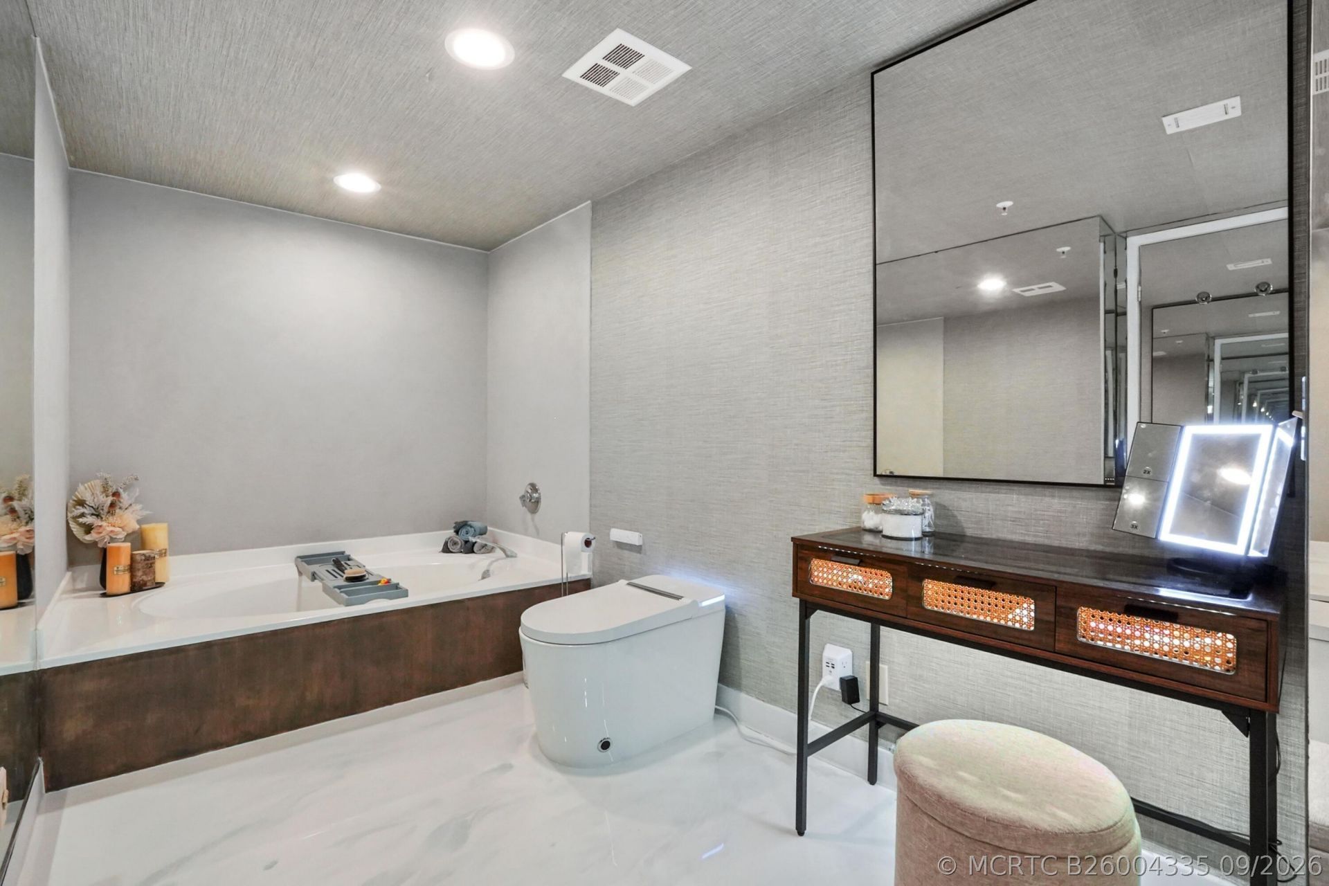 1900 Consulate Place , Unit 1205, West Palm Beach, FL 33401 Photo