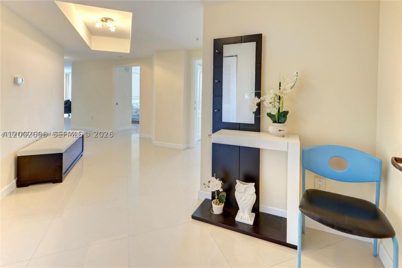 17555 Atlantic , Unit 902, Sunny Isles Beach, FL 33160 Photo