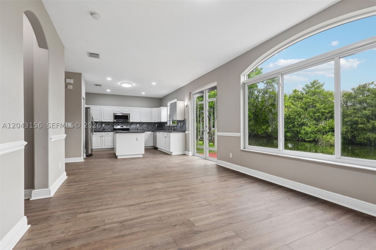 2162 NW 77th , Pembroke Pines, FL 33024 Photo
