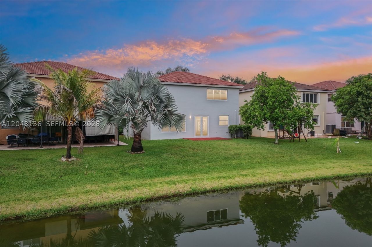 2162 NW 77th , Pembroke Pines, FL 33024 Photo