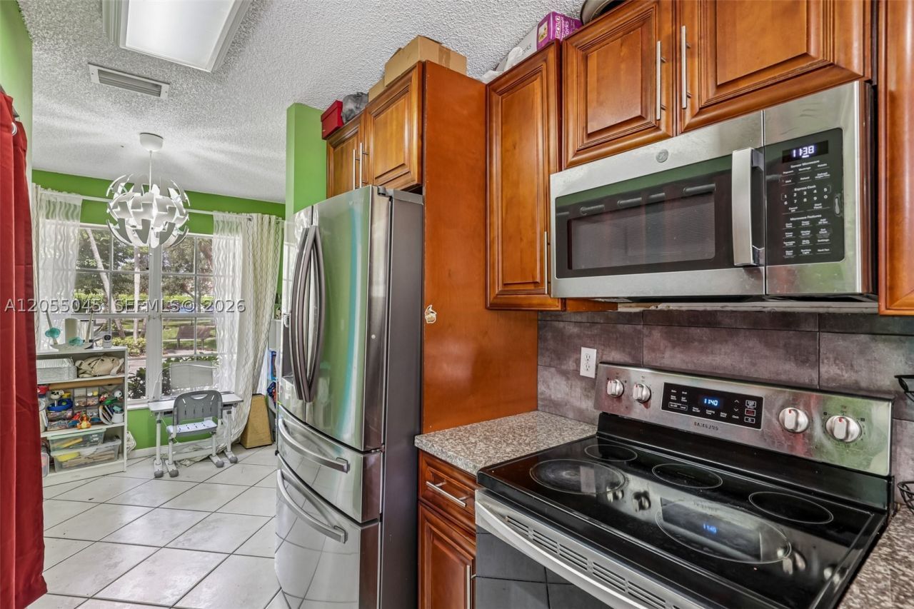 115 NW 108th , Pembroke Pines, FL 33026 Photo