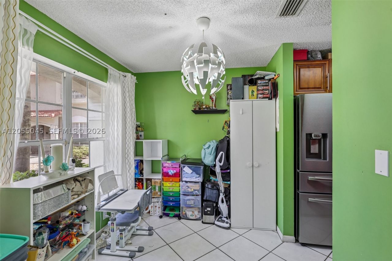115 NW 108th , Pembroke Pines, FL 33026 Photo