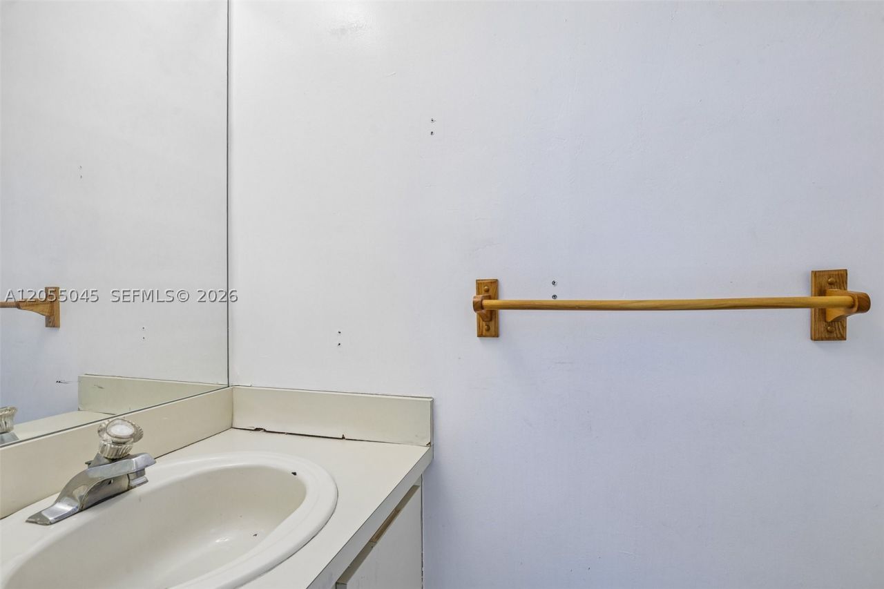 115 NW 108th , Pembroke Pines, FL 33026 Photo
