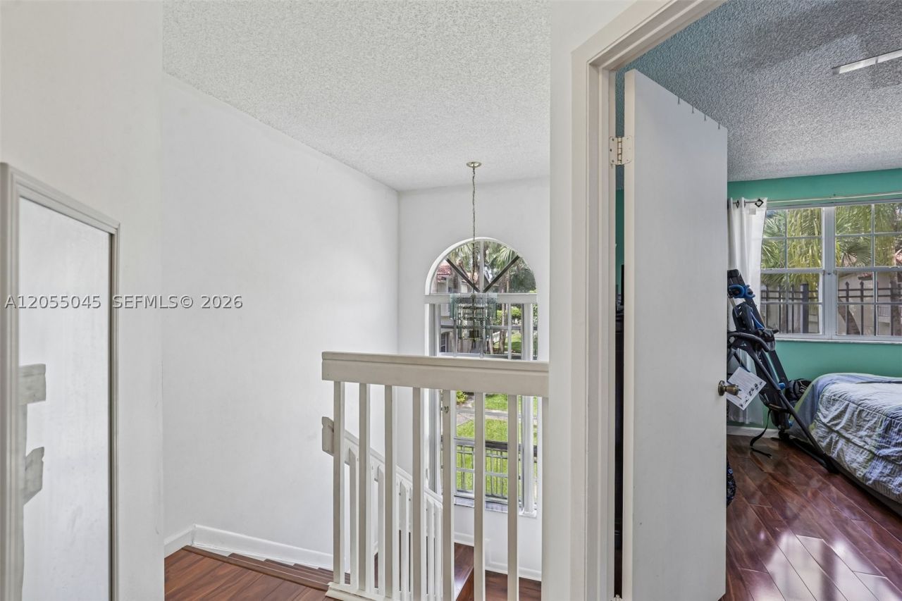 115 NW 108th , Pembroke Pines, FL 33026 Photo
