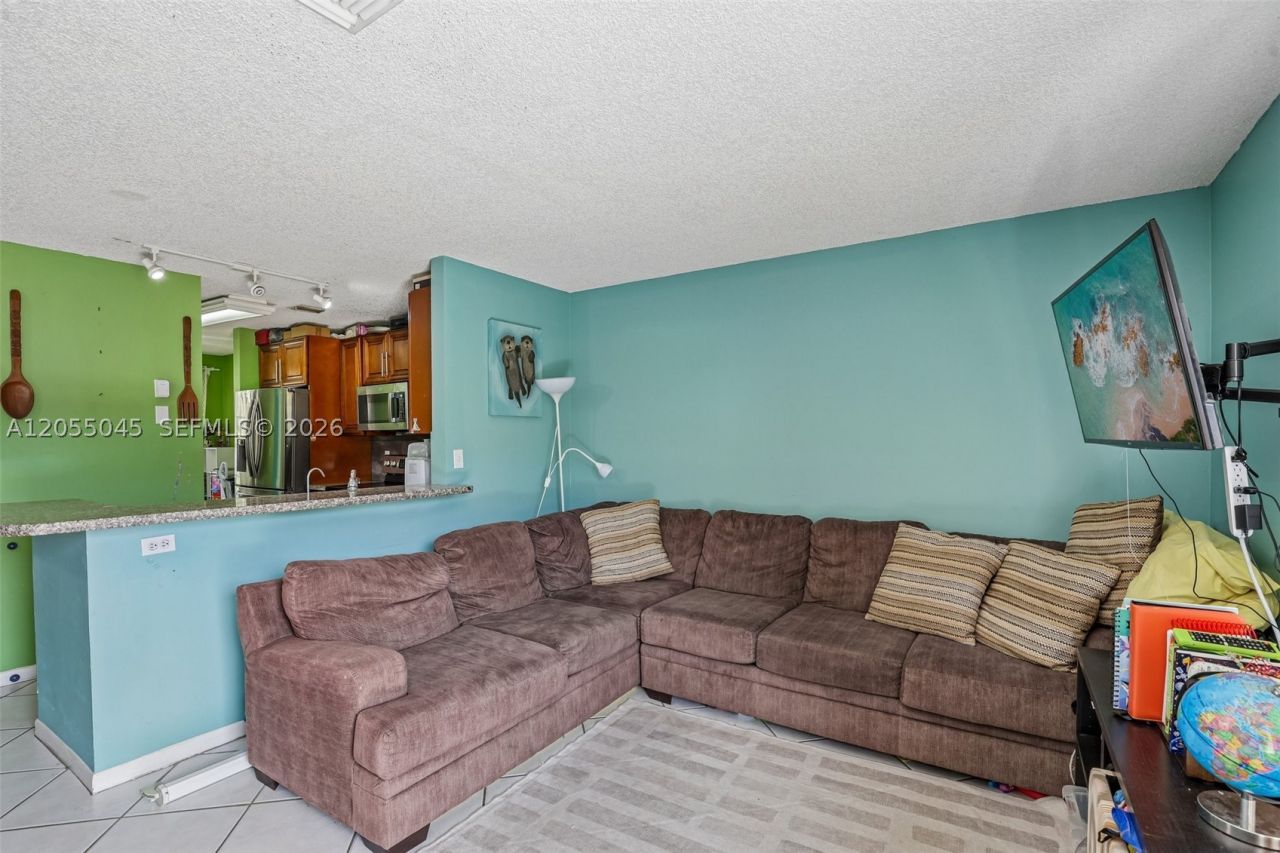 115 NW 108th , Pembroke Pines, FL 33026 Photo