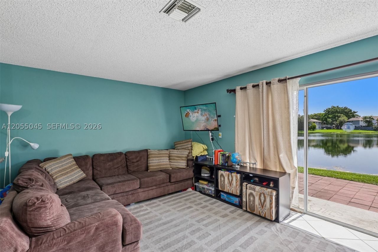 115 NW 108th , Pembroke Pines, FL 33026 Photo