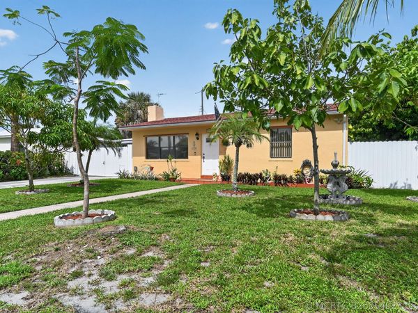 5826 CHURCHILL Court , West Palm Beach, FL 33405