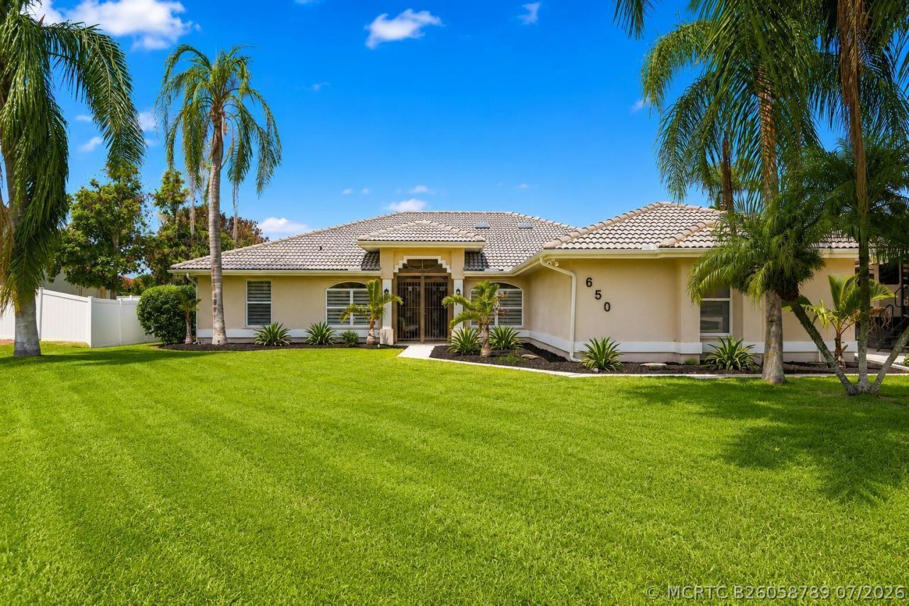650 SE Hidden River Drive , Port Saint Lucie, FL 34983 Photo
