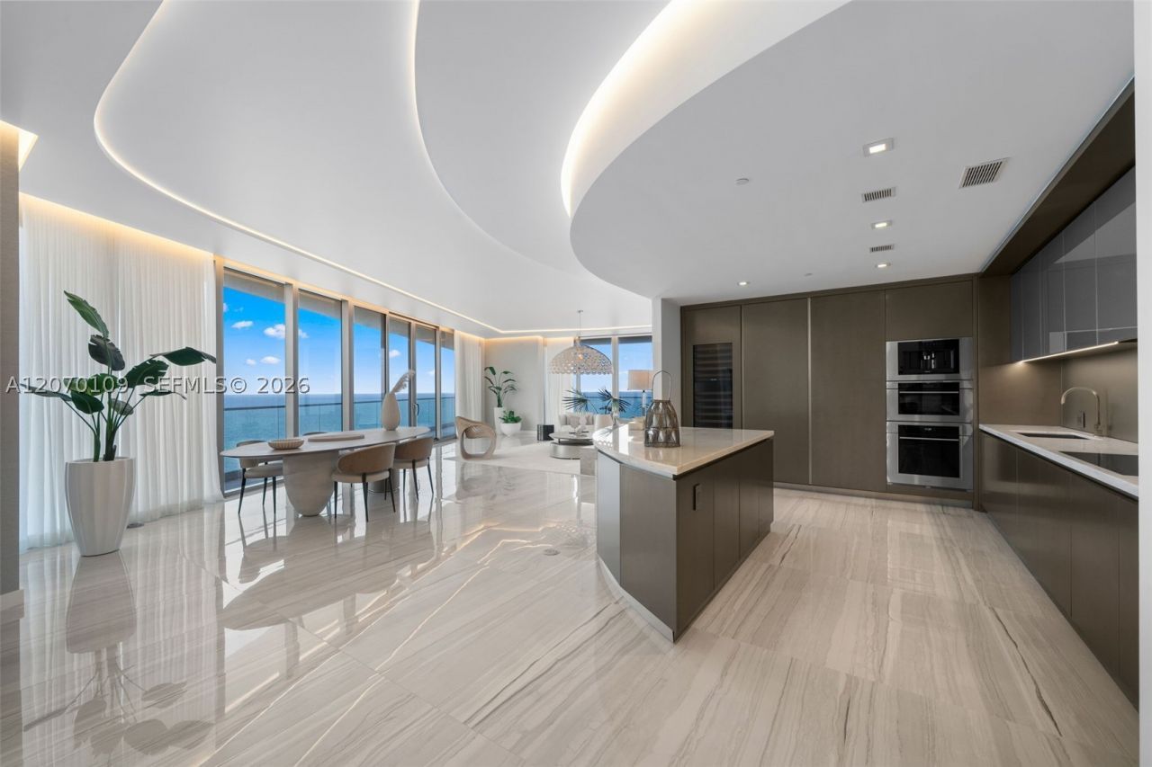 18975 Collins , Unit 600, Sunny Isles Beach, FL 33160 Photo
