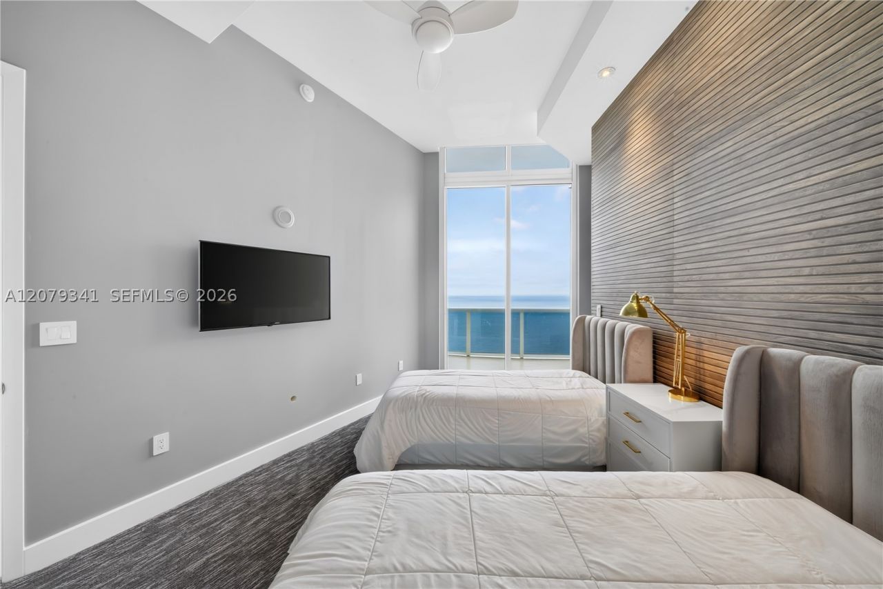 16001 Collins, Unit PH 4307, Sunny Isles Beach, FL 33160 Photo