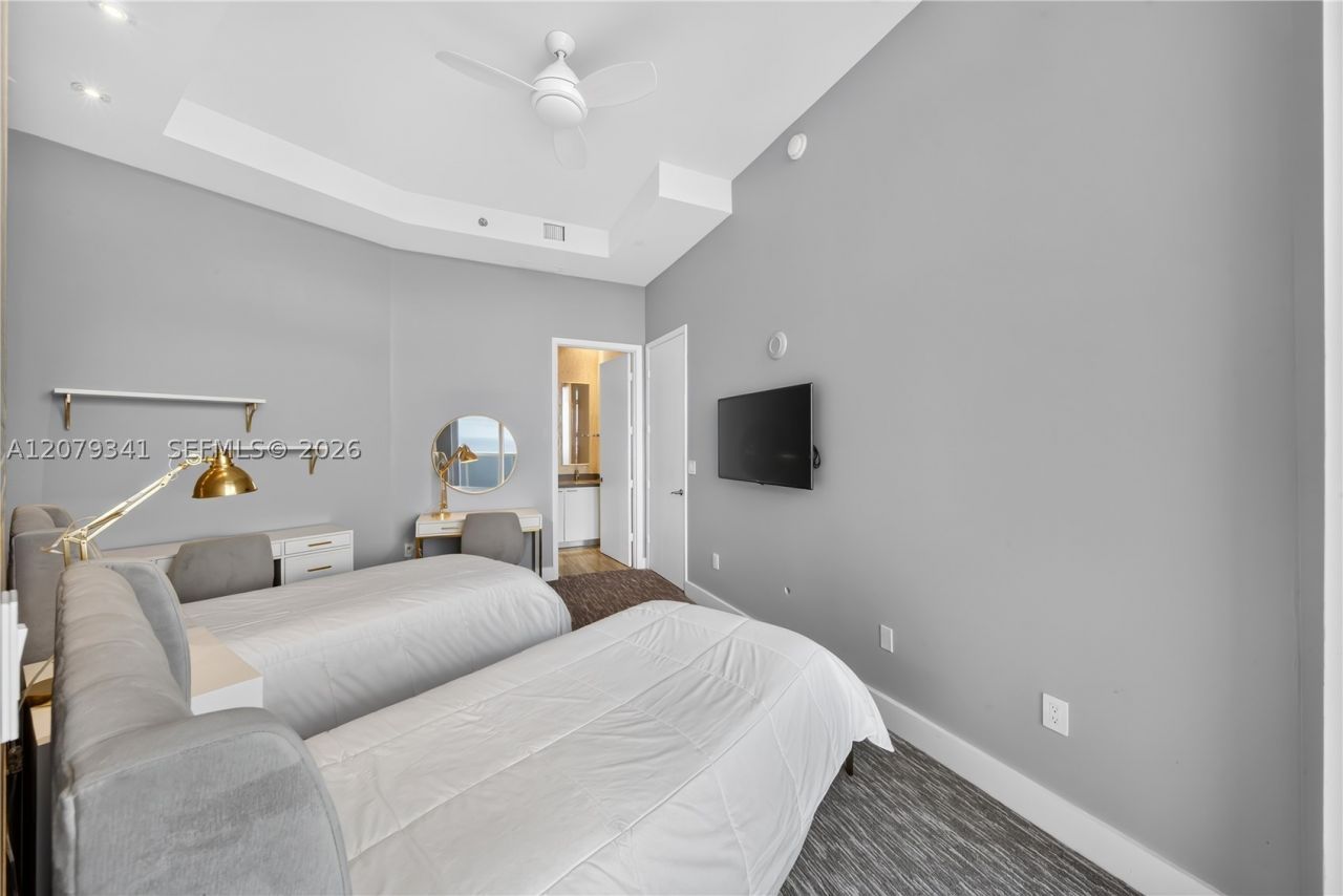 16001 Collins, Unit PH 4307, Sunny Isles Beach, FL 33160 Photo