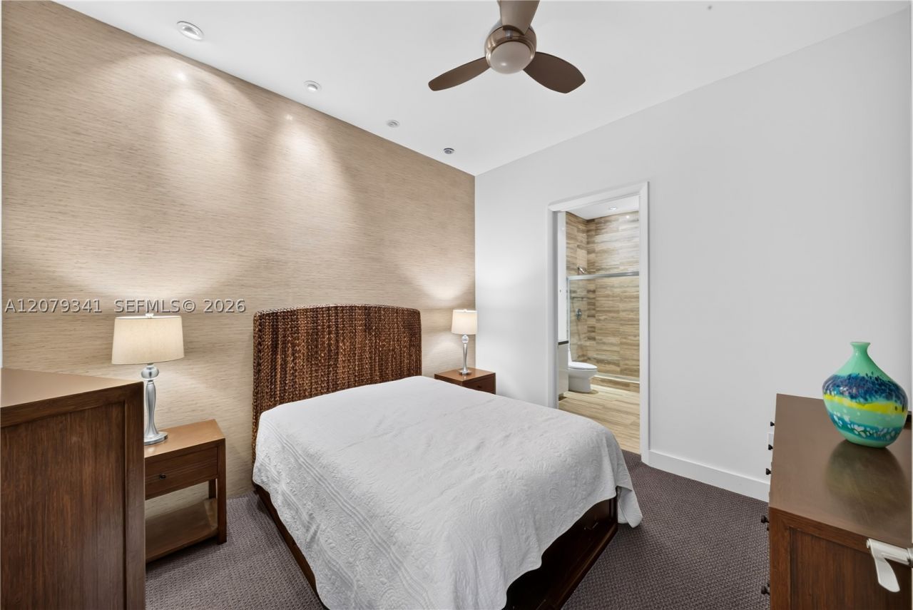 16001 Collins, Unit PH 4307, Sunny Isles Beach, FL 33160 Photo