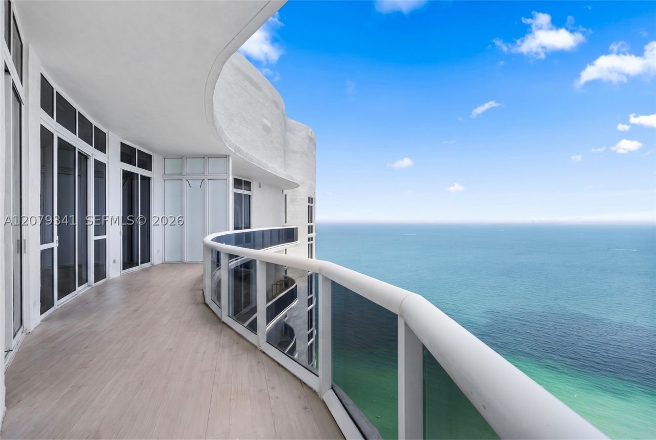 16001 Collins, Unit PH 4307, Sunny Isles Beach, FL 33160 Photo