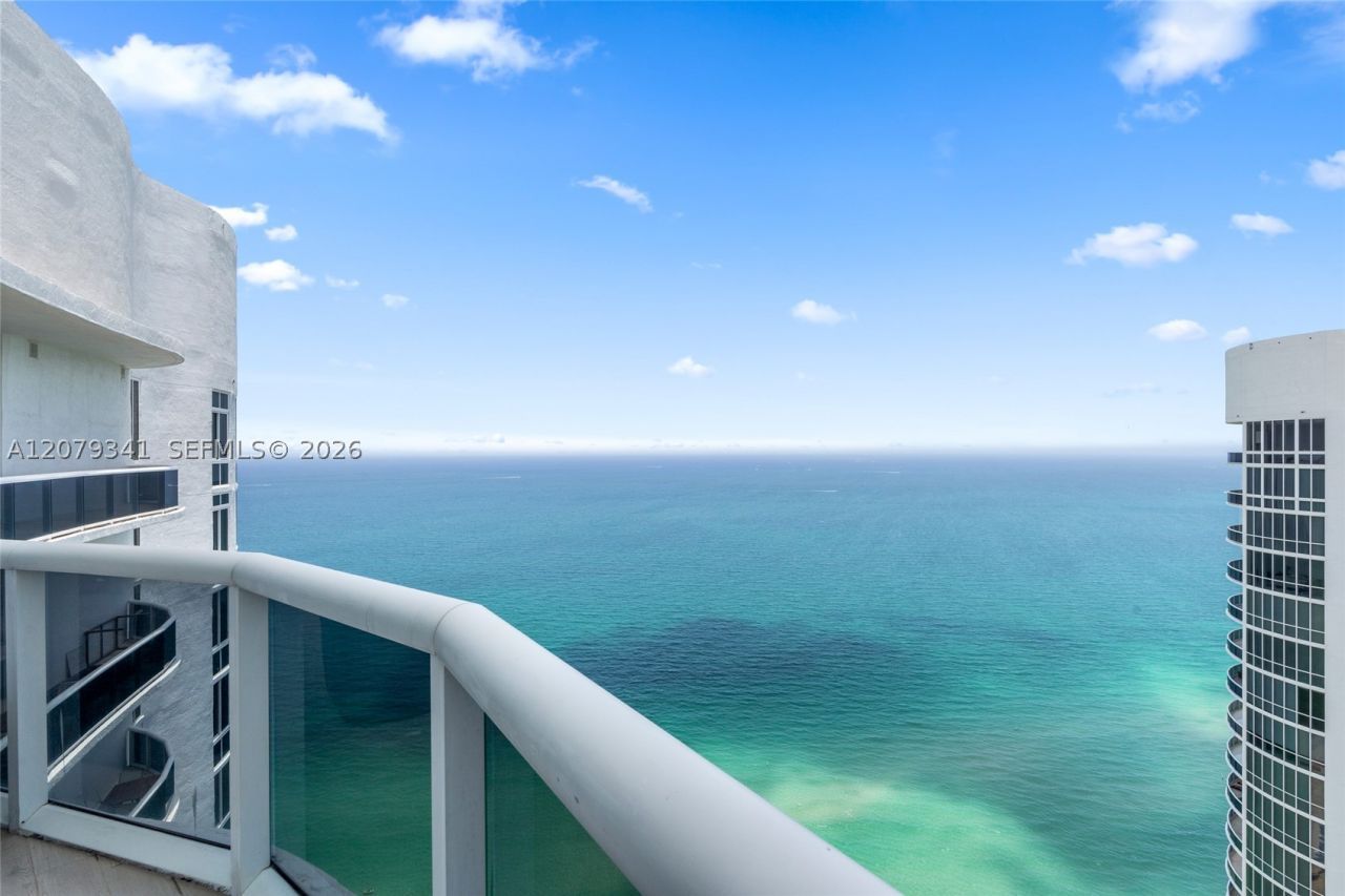 16001 Collins, Unit PH 4307, Sunny Isles Beach, FL 33160 Photo