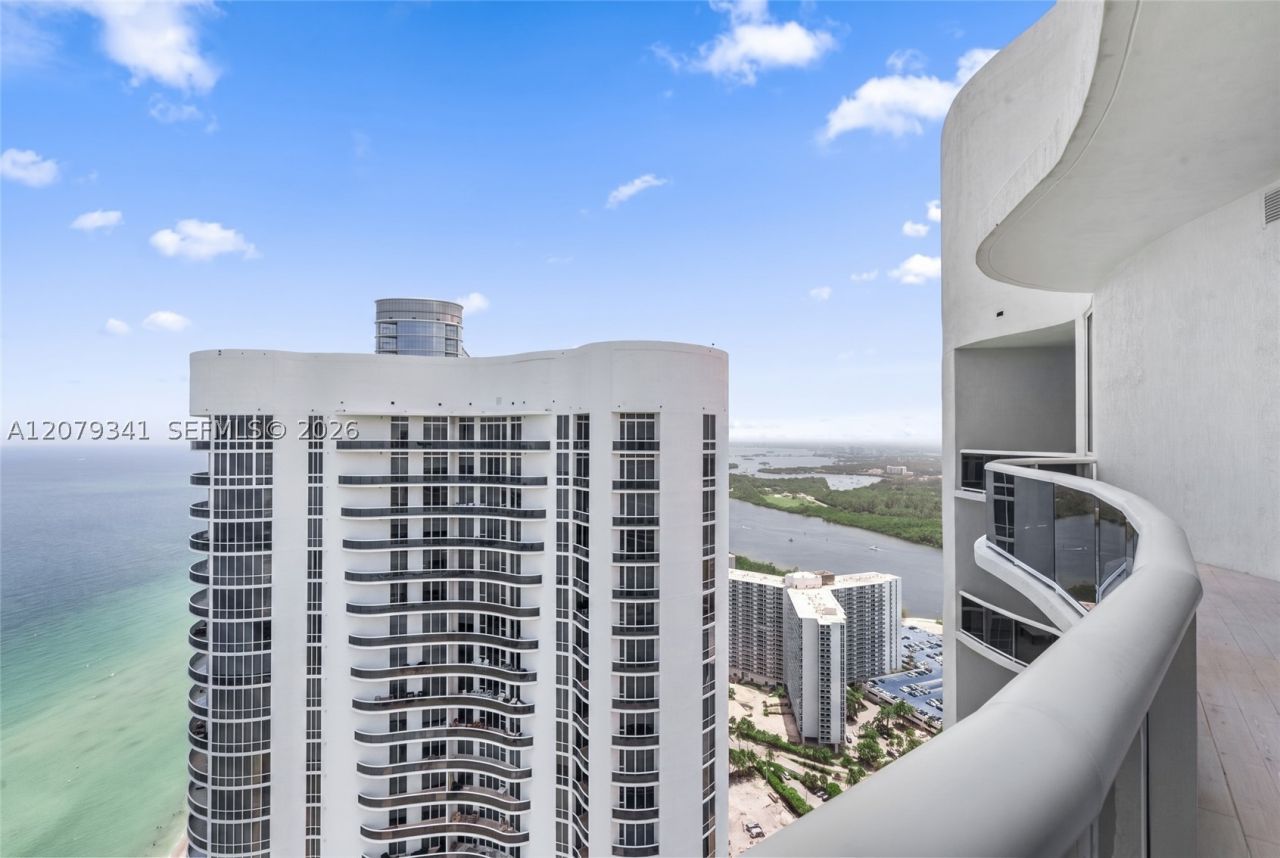 16001 Collins, Unit PH 4307, Sunny Isles Beach, FL 33160 Photo