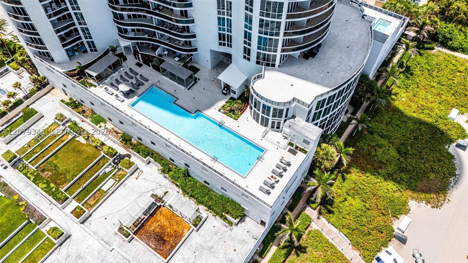 16001 Collins, Unit PH 4307, Sunny Isles Beach, FL 33160 Photo