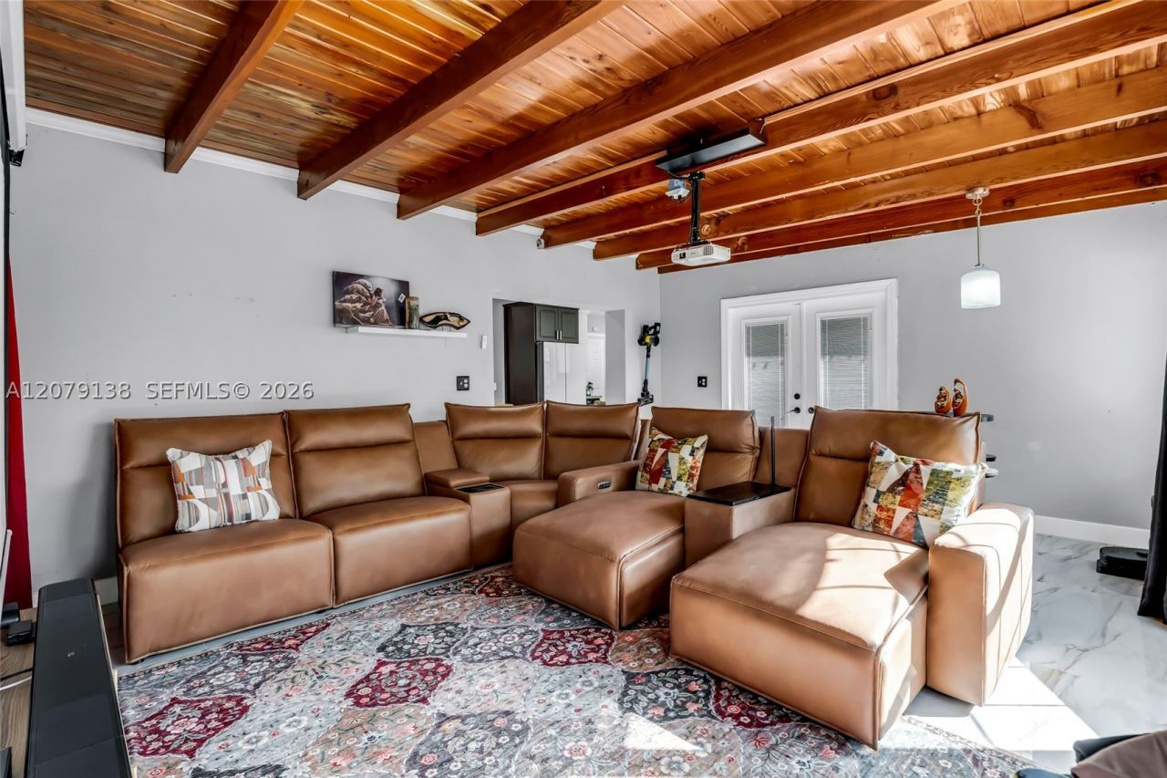 8330 NW 3rd, Pembroke Pines, FL 33024 Photo