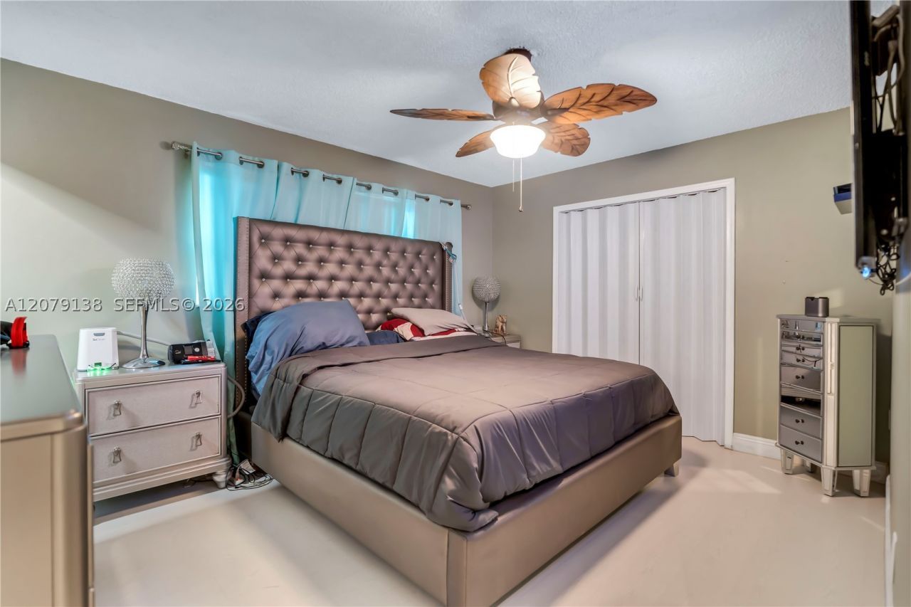 8330 NW 3rd, Pembroke Pines, FL 33024 Photo