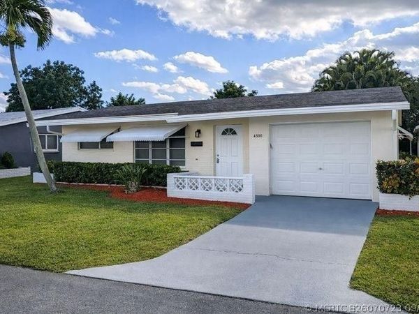 4906 NW 53RD Court , Tamarac, FL 33319