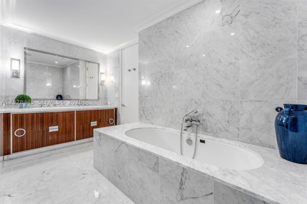 15701 Collins , Unit 3803, Sunny Isles Beach, FL 33160 Photo