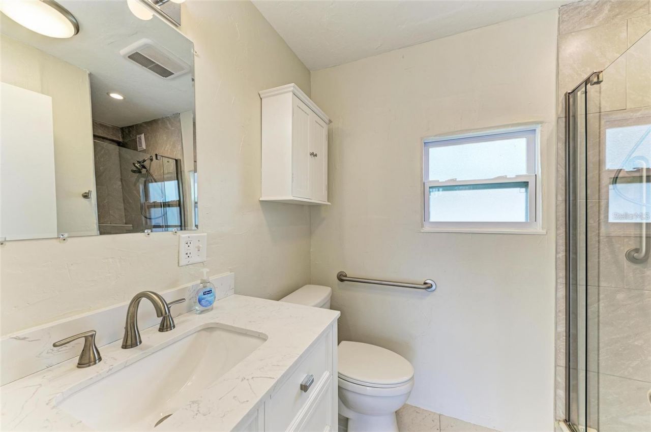2941 Poplar Street , Sarasota, FL 34237 Photo