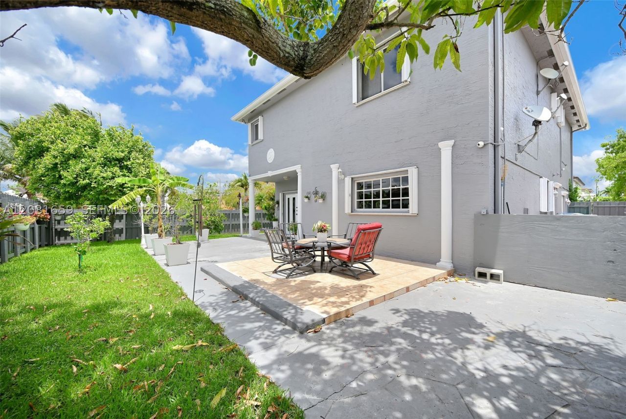 14402 SW 157th , Miami, FL 33196 Photo