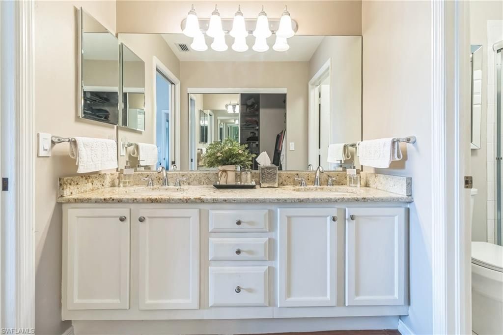 752 Wiggins Lake Dr , Unit 201, Naples, FL 34110 Photo