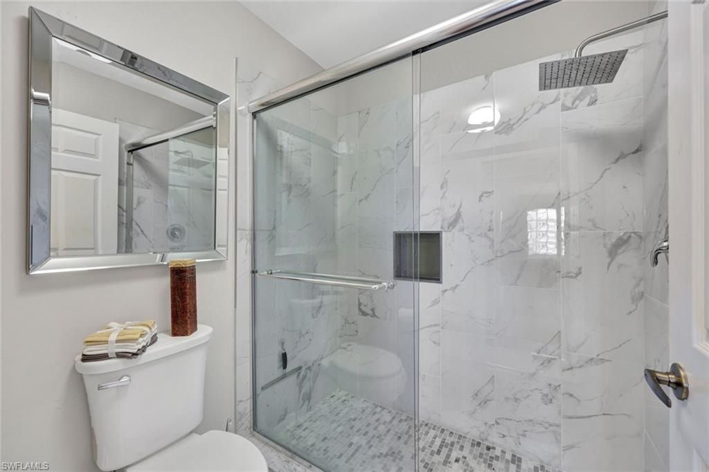 752 Wiggins Lake Dr , Unit 201, Naples, FL 34110 Photo