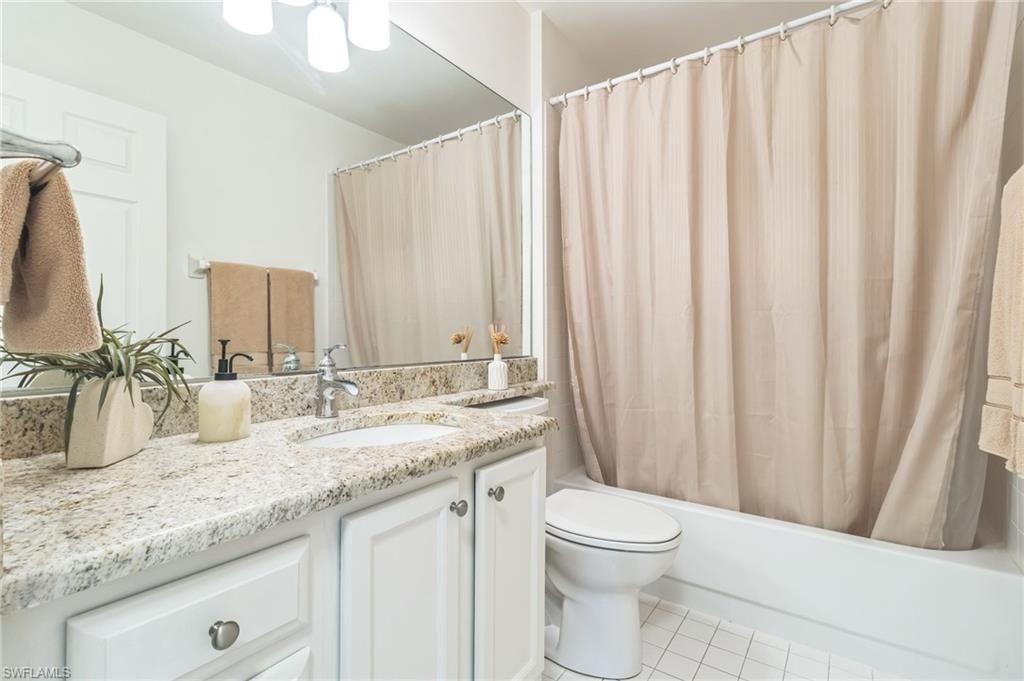 752 Wiggins Lake Dr , Unit 201, Naples, FL 34110 Photo