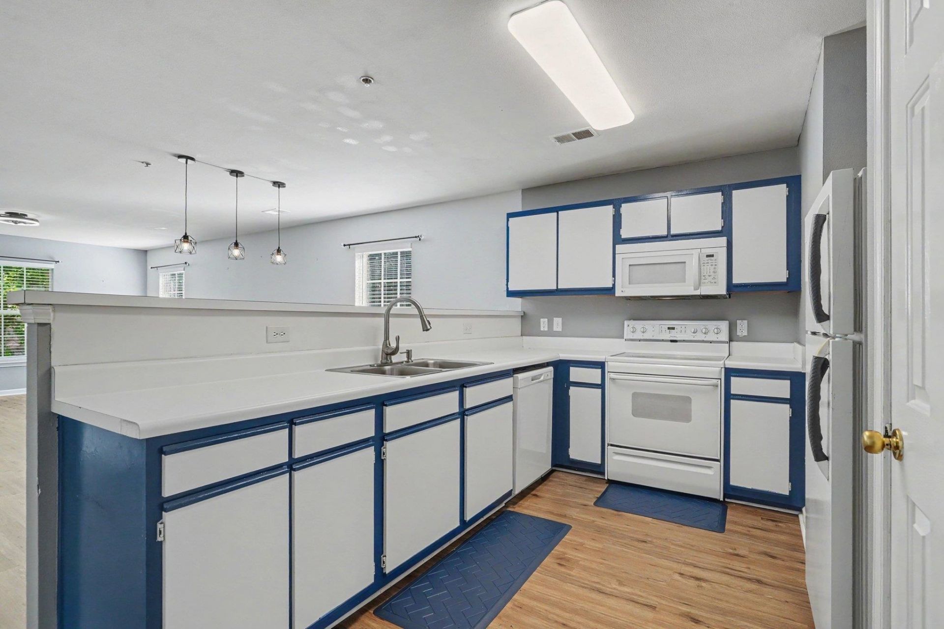 1282 River Oaks Dr. Photo 10